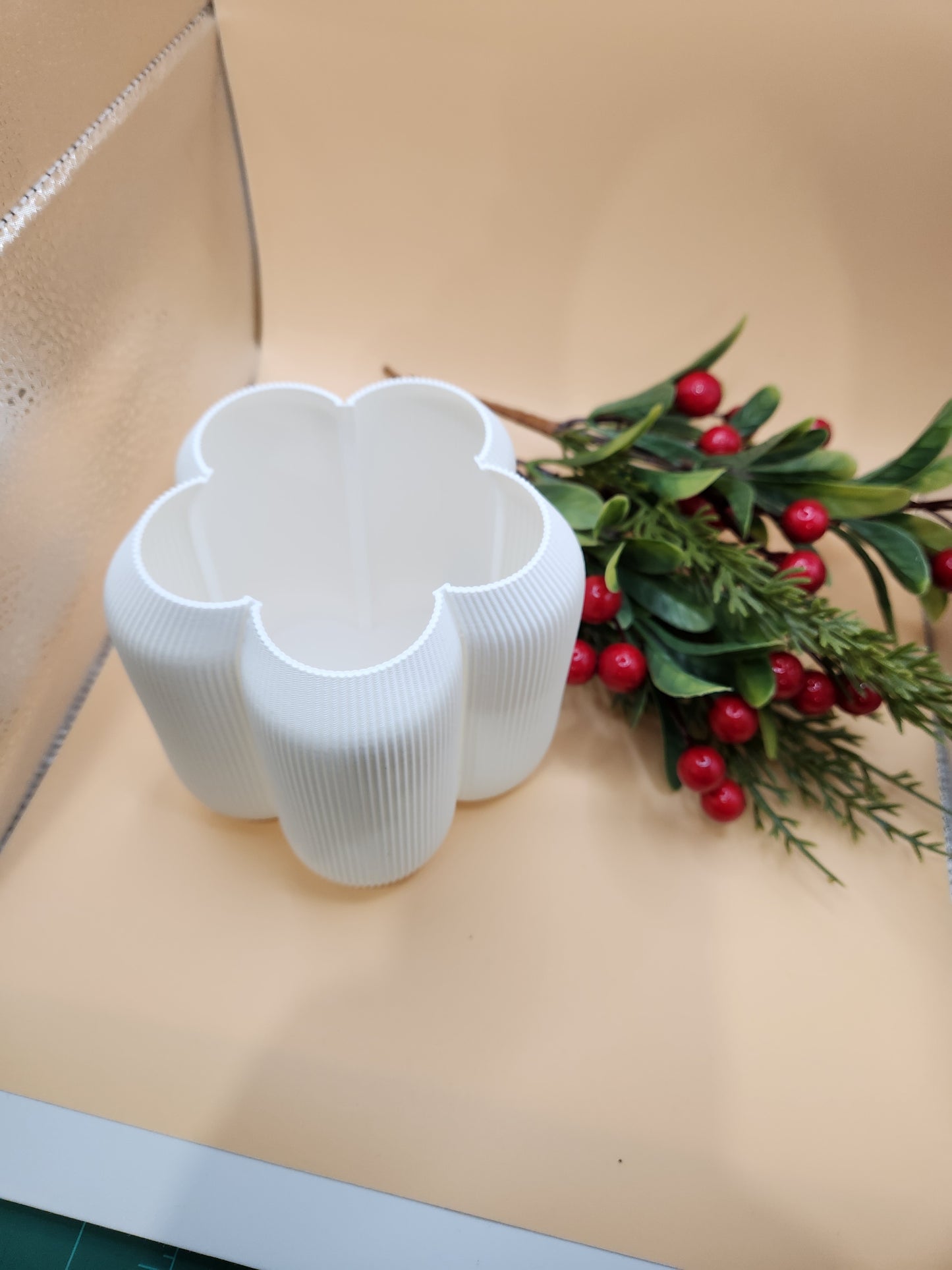 Caribe Pot designed by Lu Cop