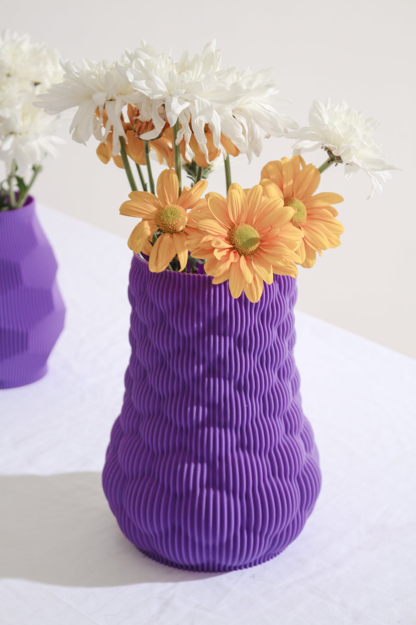Berry Vase by Lunfardo